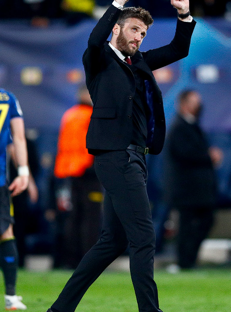 欧文力挺卡里克执教曼联,剖析选帅困境与卡帅优势